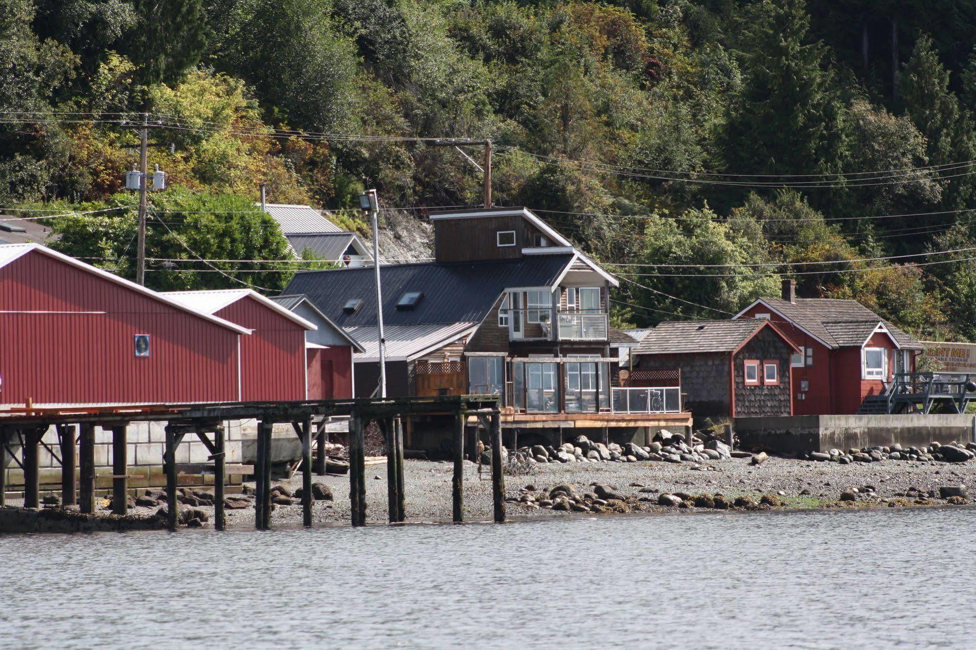 Orca Lodge Sointula Eksteriør billede