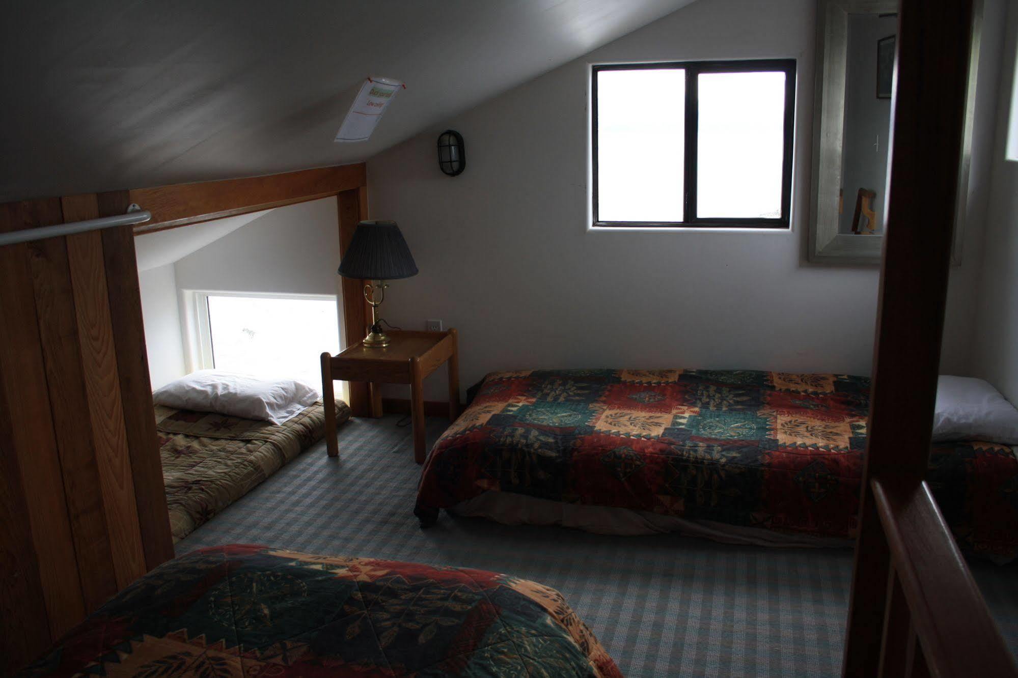Orca Lodge Sointula Eksteriør billede